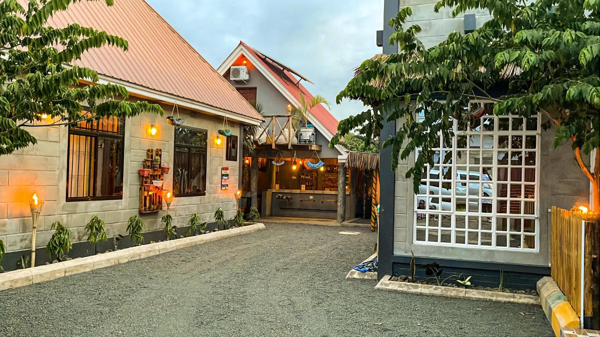 Home Villa アルーシャ エクステリア 写真