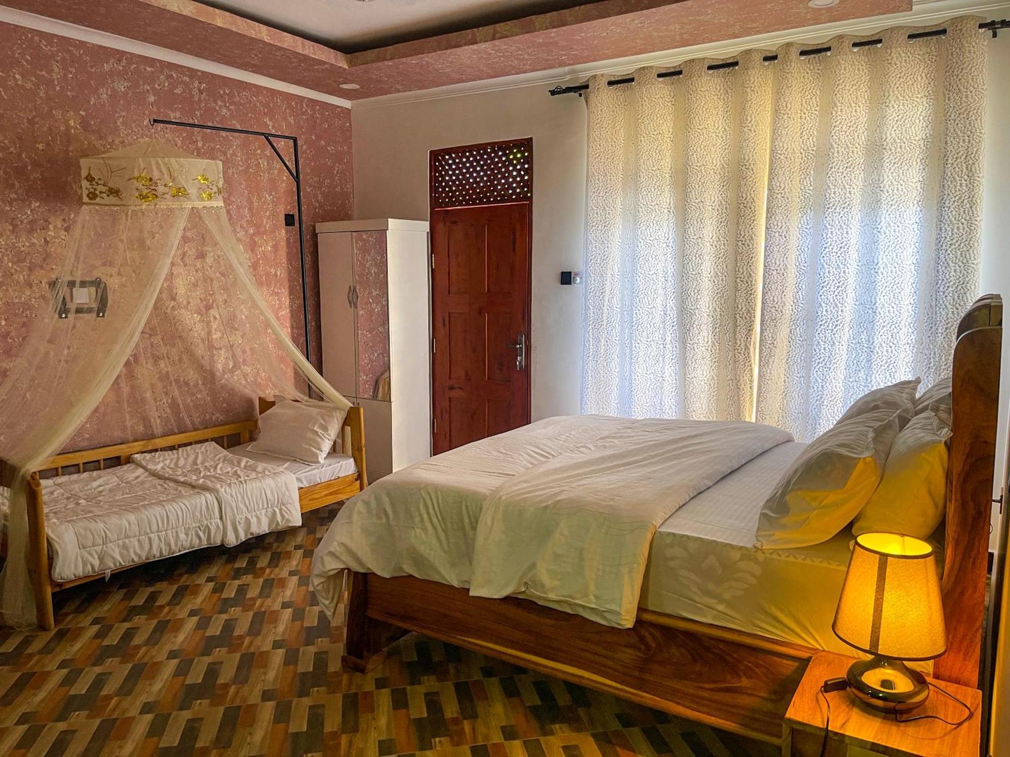 Home Villa アルーシャ エクステリア 写真