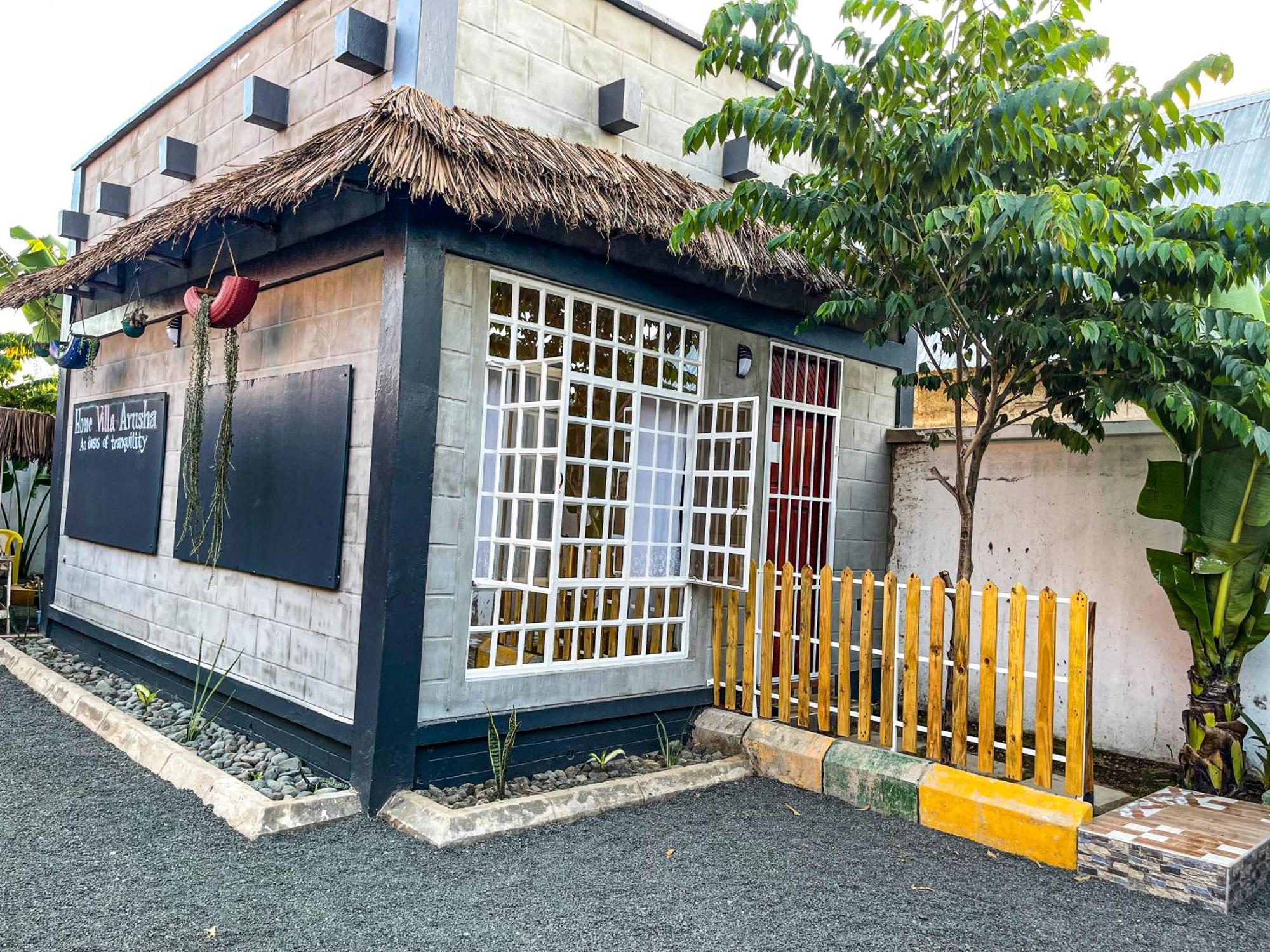 Home Villa アルーシャ エクステリア 写真
